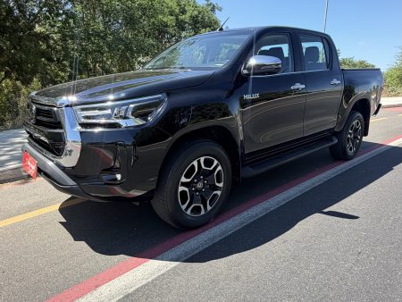 TOYOTA HILLUX